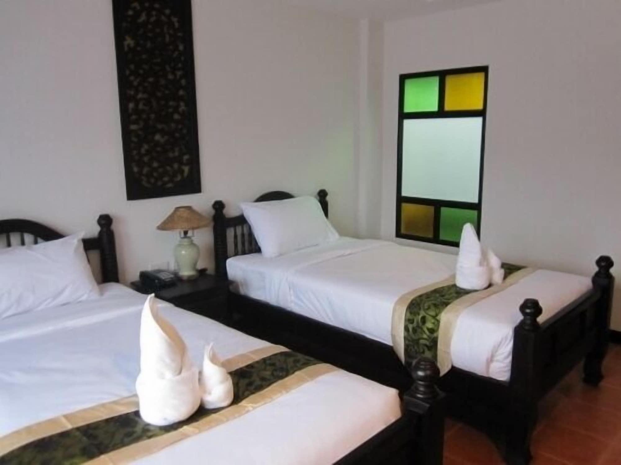 Wangburapa Grand Hotel Chiang Mai Exterior photo