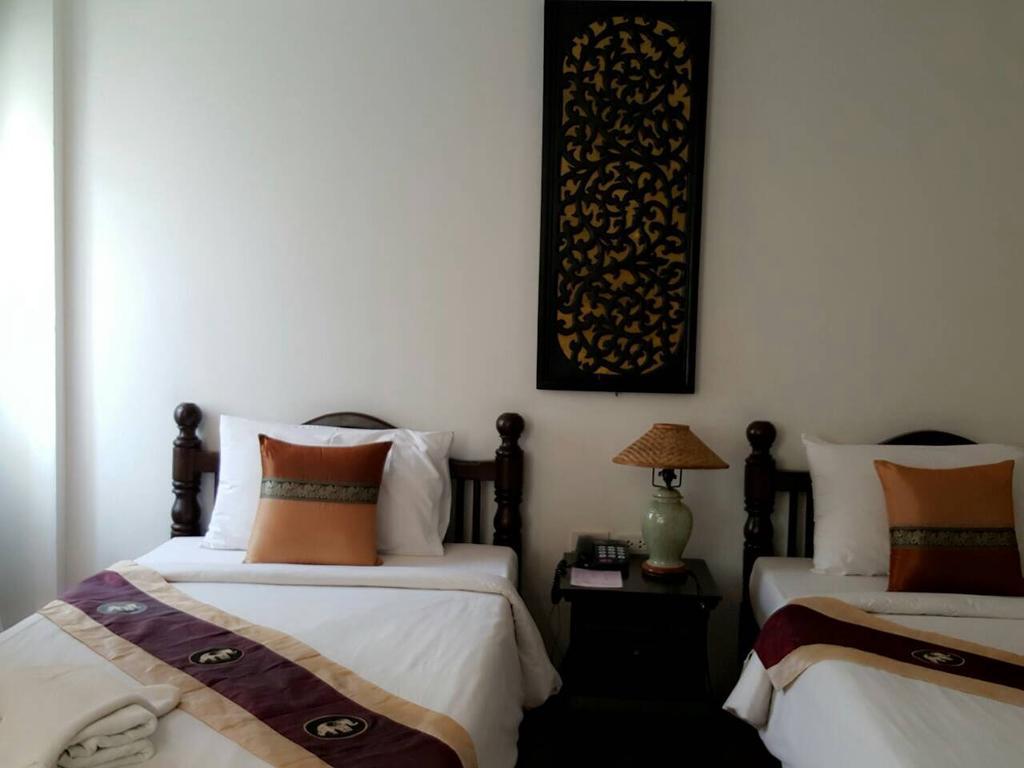 Wangburapa Grand Hotel Chiang Mai Exterior photo