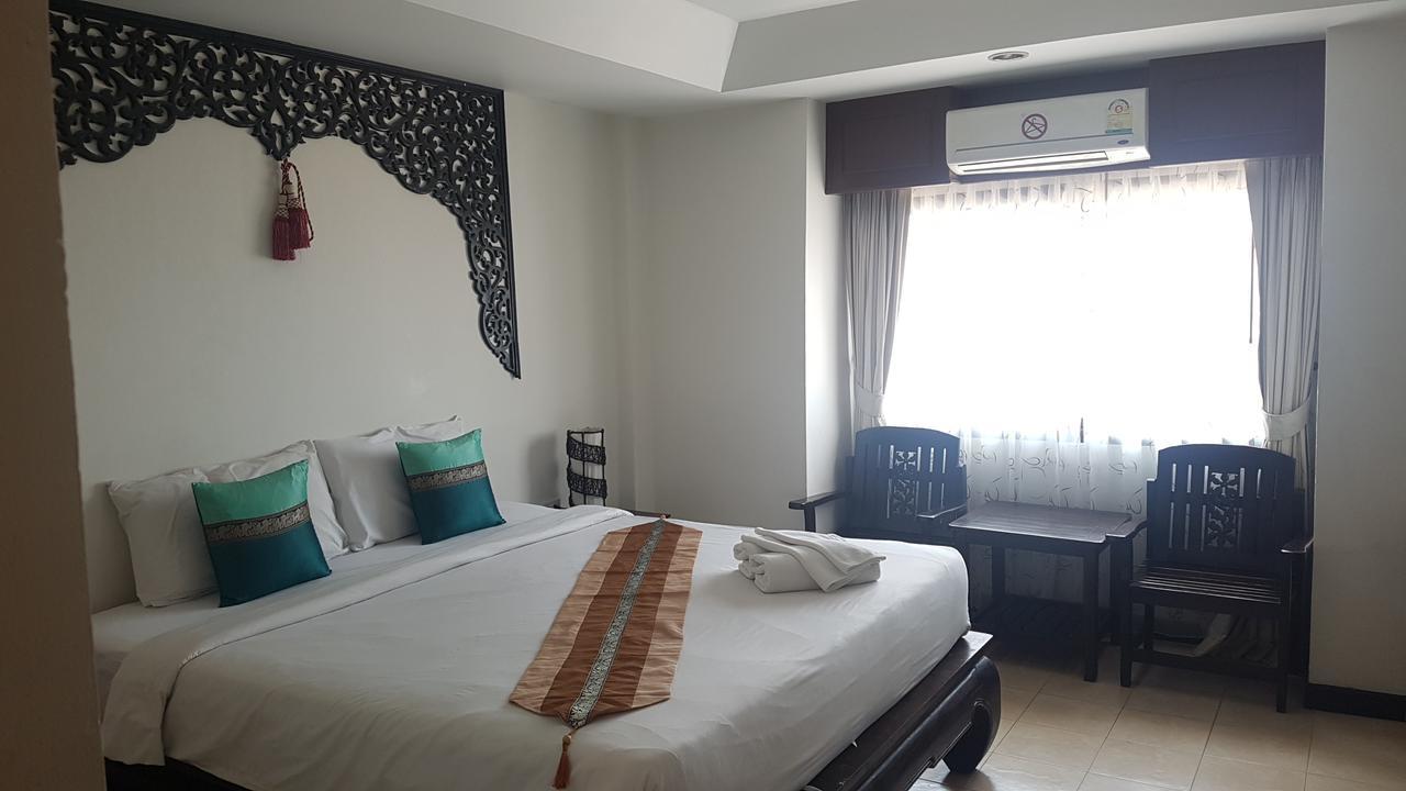 Wangburapa Grand Hotel Chiang Mai Exterior photo