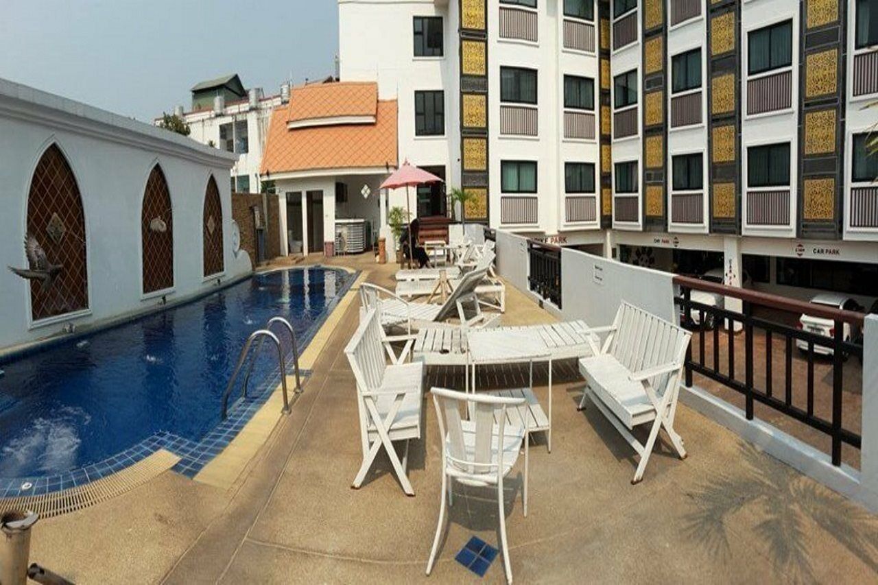 Wangburapa Grand Hotel Chiang Mai Exterior photo